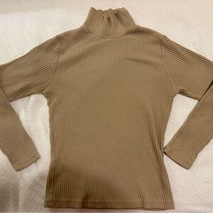 Vintage Ribbed Tan Turtleneck Sweater size medium